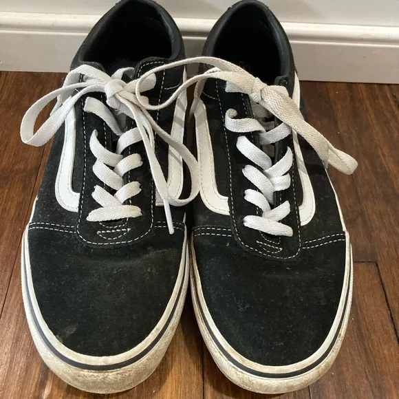Vans Classic Black & White Old Skool Sneakers, women’s 8.5 - Picture 2 of 9